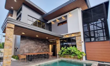 Brand New Fully Furnished 4 Bedroom House and Lot in Pineview Heights in Amadeo, Cavite For Sale