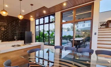 Brand New Fully Furnished 4 Bedroom House and Lot in Pineview Heights in Amadeo, Cavite For Sale