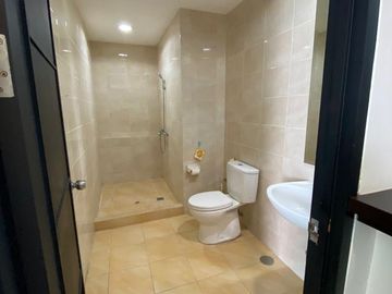 For Sale 3 Bedrooms Apartment at Essence Darmawangsa, Kebayoran Baru South Jakarta