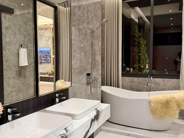 Luxury Modern Pool Villa