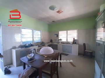 ที่ดินพร้อมบ้านเดี่ยว หมู่บ้าน แบนชะโด 2 แยก 10 เนื้อที่ 200 ตรว. ถนนประชาร่วมใจ แขวงทรายกองดินใต้ เขตคลองสามวา กรุงเทพฯ