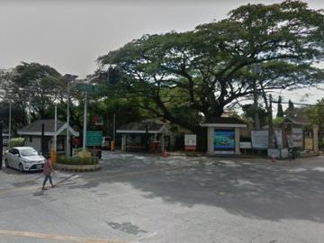 🌟 FOR SALE: Elegant Corner House & Lot in Ayala Alabang Village, Muntinlupa