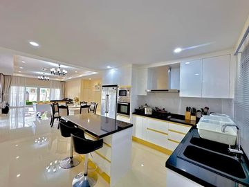 Dusit Pattaya Hill Pool Villa for Sale