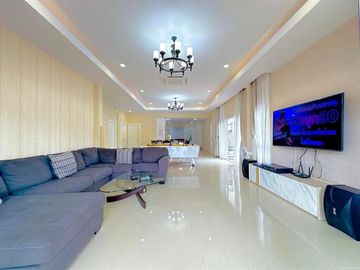 Dusit Pattaya Hill Pool Villa for Sale