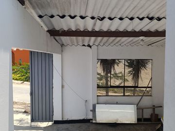 ALQUILER CASA CHACLACAYO URB. MIRASOL DE HUAMPANI 3 DORMITORIOS COCHERA