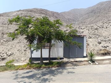 ALQUILER CASA CHACLACAYO URB. MIRASOL DE HUAMPANI 3 DORMITORIOS COCHERA