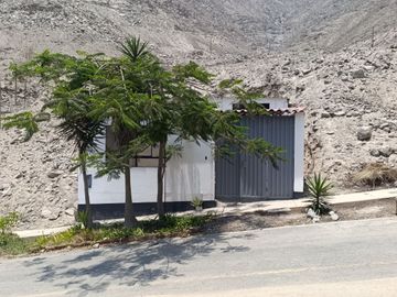 ALQUILER CASA CHACLACAYO URB. MIRASOL DE HUAMPANI 3 DORMITORIOS COCHERA