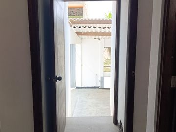 ALQUILER CASA CHACLACAYO URB. MIRASOL DE HUAMPANI 3 DORMITORIOS COCHERA