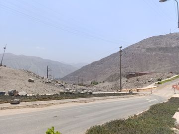 ALQUILER CASA CHACLACAYO URB. MIRASOL DE HUAMPANI 3 DORMITORIOS COCHERA