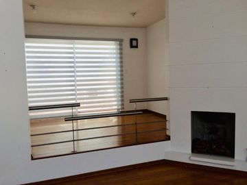 Casa en venta 3 dormitorios de 2 pisos en Santa Lucia norte de Quito
