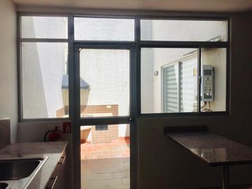 Casa en venta 3 dormitorios de 2 pisos en Santa Lucia norte de Quito