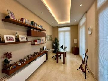 En venta lujosa y moderna casa en Lagos del Batan, Plaza Lagos, Samborondon