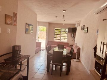 CASA EN VENTA EN ESQUINA 3 RECAMARAS 3 BAÑOS CON ALBERCA, AREAS VERDES EN MERIDA YUCATAN