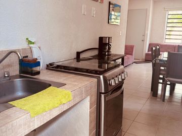 CASA EN VENTA EN ESQUINA 3 RECAMARAS 3 BAÑOS CON ALBERCA, AREAS VERDES EN MERIDA YUCATAN