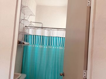 CASA EN VENTA EN ESQUINA 3 RECAMARAS 3 BAÑOS CON ALBERCA, AREAS VERDES EN MERIDA YUCATAN