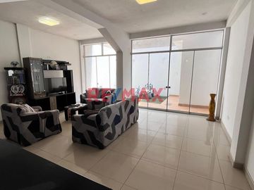 1125902 🏡 ¡La Casa De Tus Sueños En Comas Te Espera! 🌟