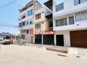 1125902 🏡 ¡La Casa De Tus Sueños En Comas Te Espera! 🌟