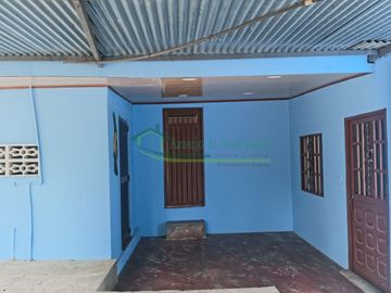SE ARRIENDA CASALOTE EN LA VEREDA MANUEL SUR.