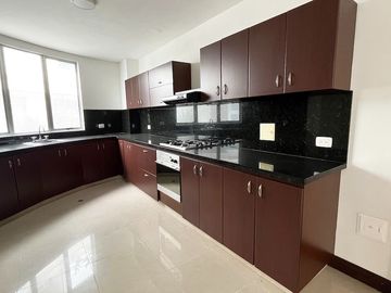 VENTA CASA EN PINARES PEREIRA