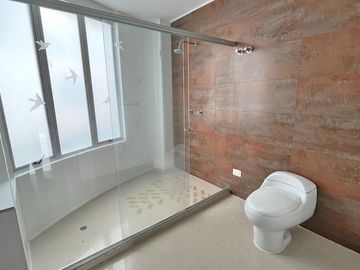VENTA CASA EN PINARES PEREIRA
