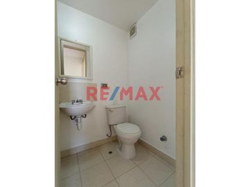 Venta De Hermoso Departamento Cerca Al Aeropuerto Av. Canta / Av. Faucett.