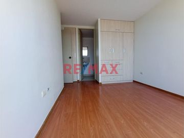 Venta De Hermoso Departamento Cerca Al Aeropuerto Av. Canta / Av. Faucett.