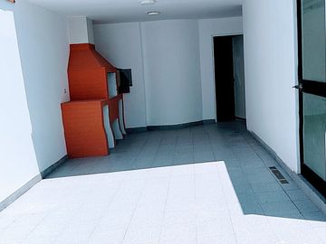 SURCO - CHAMA.  VENDO Depto DUPLEX  190 M2.  4dorm,4baños Amplia Terraza