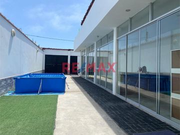 Venta Casa Frente A Playa Cerro Azul