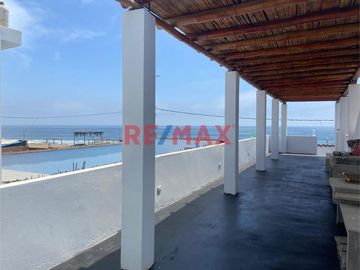 Venta Casa Frente A Playa Cerro Azul