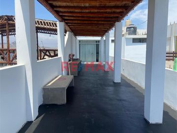 Venta Casa Frente A Playa Cerro Azul