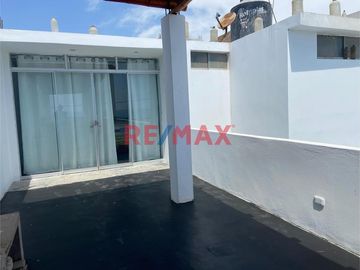 Venta Casa Frente A Playa Cerro Azul