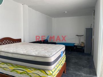 Venta Casa Frente A Playa Cerro Azul
