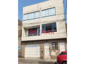 Comas Vendo Duplex