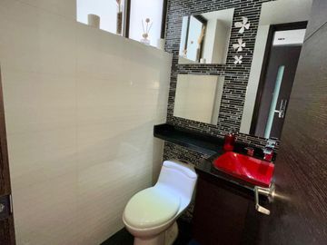 SE VENDE CASA EN NIZA SUBA