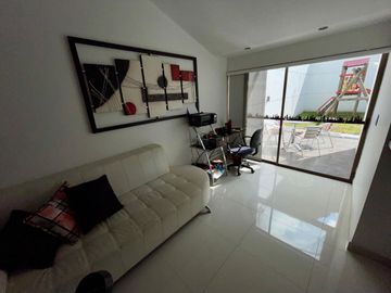 SE VENDE CASA EN NIZA SUBA