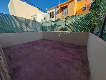 RENTA Casa con alberca atras de Plaza Patio Acapulco