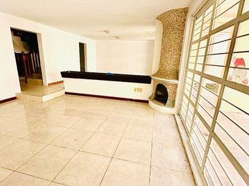 CASA EN VENTA VALLARTA UNIVERSIDAD