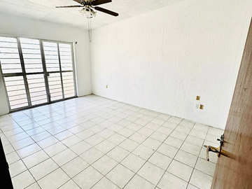 CASA EN VENTA VALLARTA UNIVERSIDAD