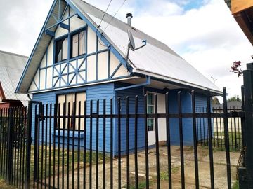 Casa barrio Los Leones, 1 cuadra de Avenida Pedro Montt $ 142.000.000.