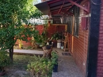 ¡Hermosa Casa Pareada en El Bosque!