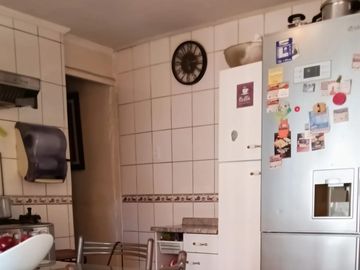 ¡Hermosa Casa Pareada en El Bosque!