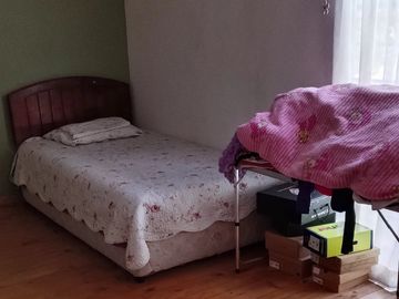 ¡Hermosa Casa Pareada en El Bosque!