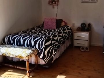 ¡Hermosa Casa Pareada en El Bosque!