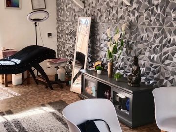¡Hermosa Casa Pareada en El Bosque!
