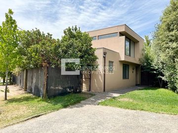 CASA EN VENTA EN LOS POLEROS - MACHALI