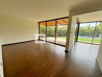 CASA EN VENTA EN LOS POLEROS - MACHALI