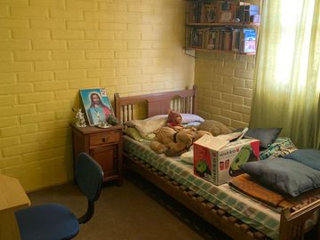 Hermosa Casa dos pisos, comuna Maipú