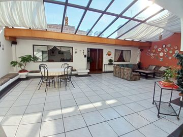 CASA EN VENTA 4 DORMITORIOS ORDOÑEZ LASSO