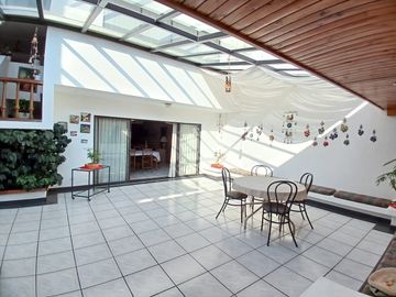 CASA EN VENTA 4 DORMITORIOS ORDOÑEZ LASSO