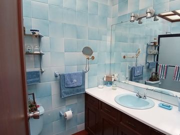 CASA EN VENTA 4 DORMITORIOS ORDOÑEZ LASSO